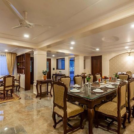 Stayvista'S Lake La Vie - Tranquil Lake-View Villa Amidst Farmland With Pool And Poolside Gazebo - Proximity To Sula Nashik Dış mekan fotoğraf