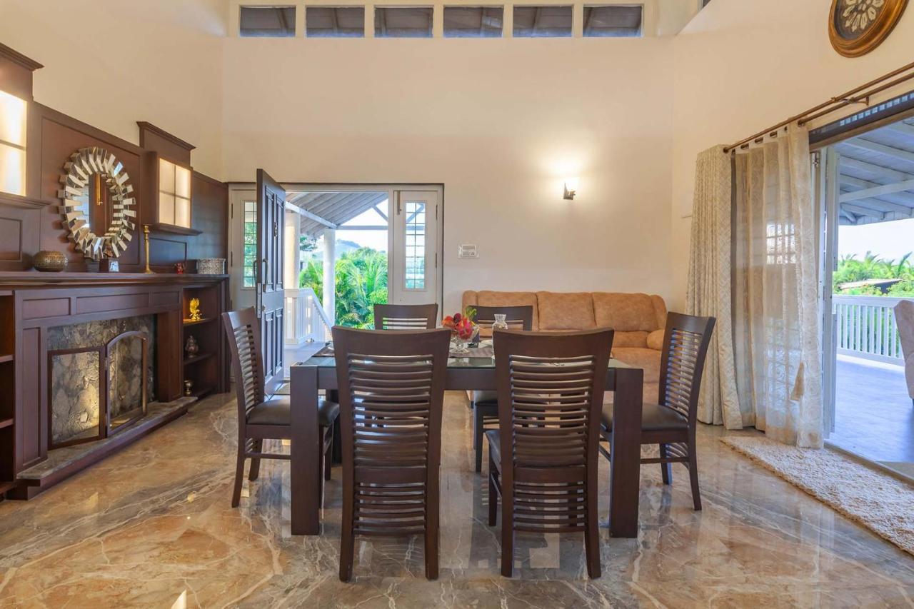 Stayvista'S Lake La Vie - Tranquil Lake-View Villa Amidst Farmland With Pool And Poolside Gazebo - Proximity To Sula Nashik Dış mekan fotoğraf